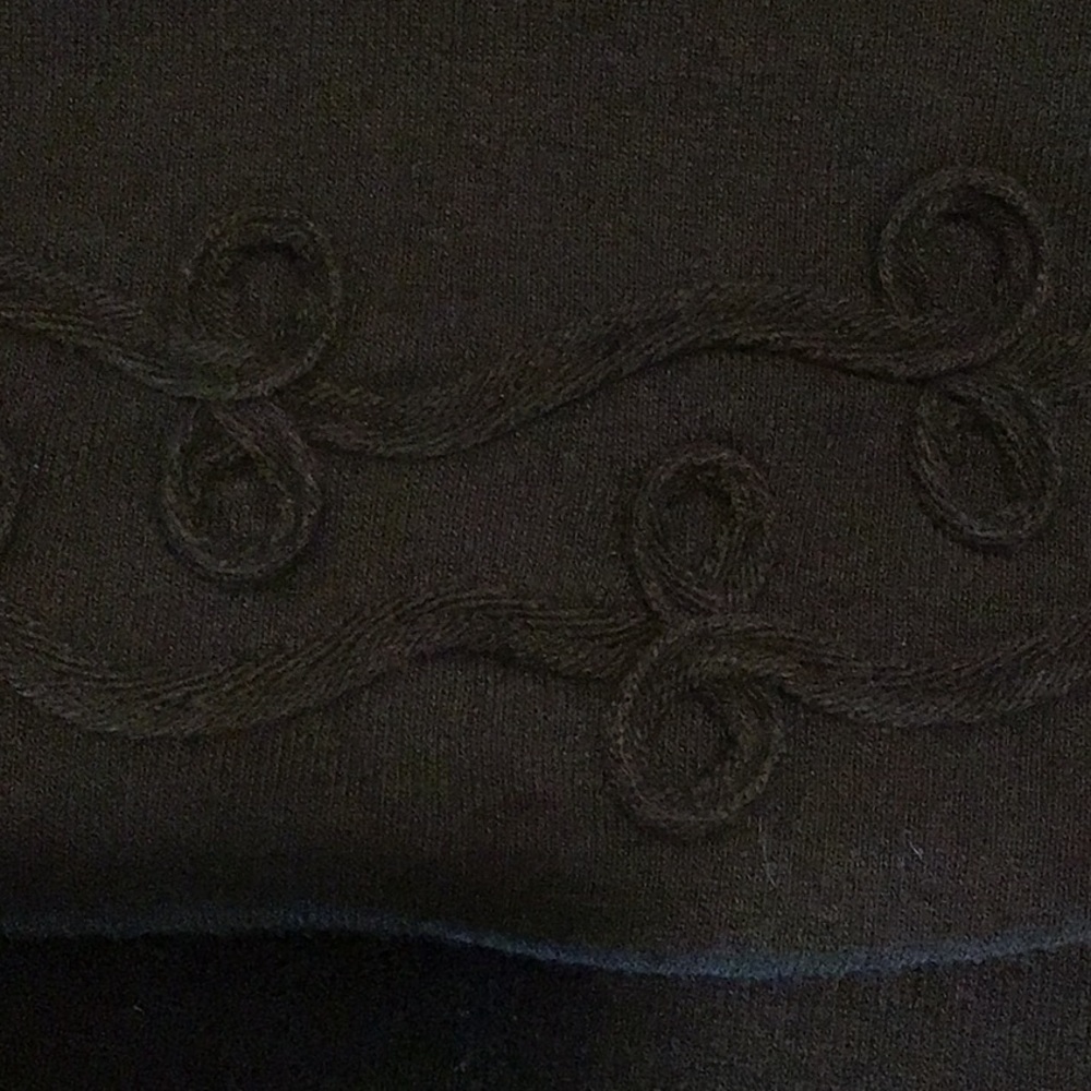 2X Kim Rogers Woman with Detailed Collar. - Picture 3 of 5